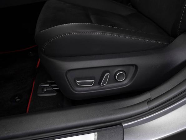 Toyota Camry IX (XV80) China Market с пробегом 2026 года, цена 4 400 000 рублей, 11 км, седан, Автокод Объявления