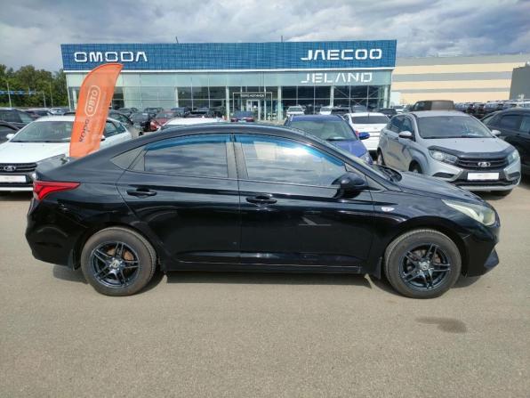Hyundai Solaris II с пробегом 2017 года, цена 1 283 000 рублей, 90945 км, седан, Автокод Объявления