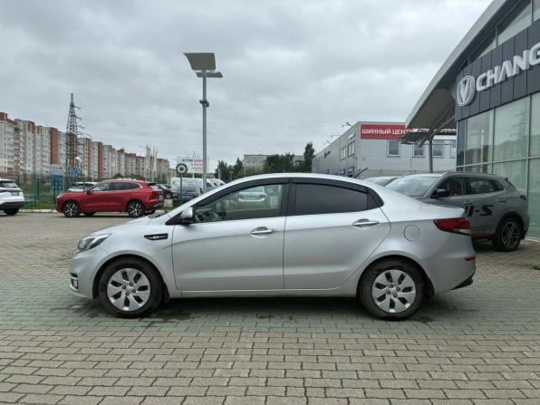 Kia Rio III Рестайлинг с пробегом 2016 года, цена 930 000 рублей, 69086 км, седан, Автокод Объявления