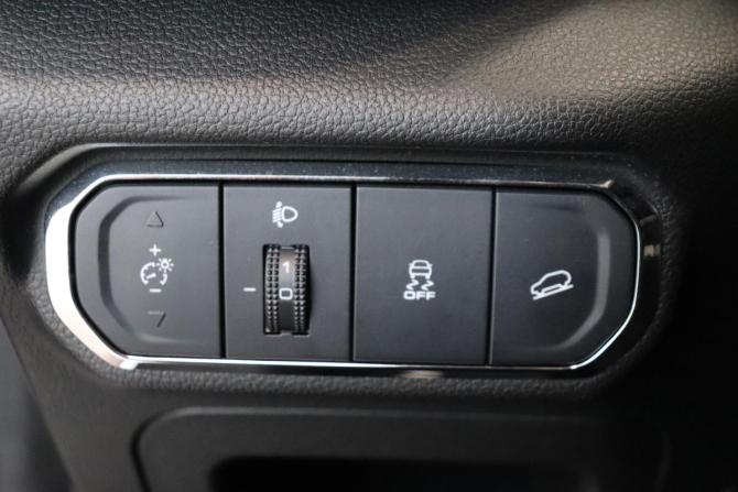 Haval Jolion I Рестайлинг с пробегом 2025 года, цена 2 082 000 рублей, 11378 км, внедорожник, Автокод Объявления