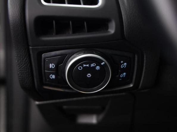 Ford Focus III Рестайлинг с пробегом 2019 года, цена 1 349 000 рублей, 83185 км, хэтчбек, Автокод Объявления