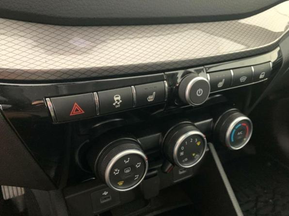 Lada (ВАЗ) Vesta I Рестайлинг (NG) с пробегом 2025 года, цена 1 404 920 рублей, 20086 км, седан, Автокод Объявления