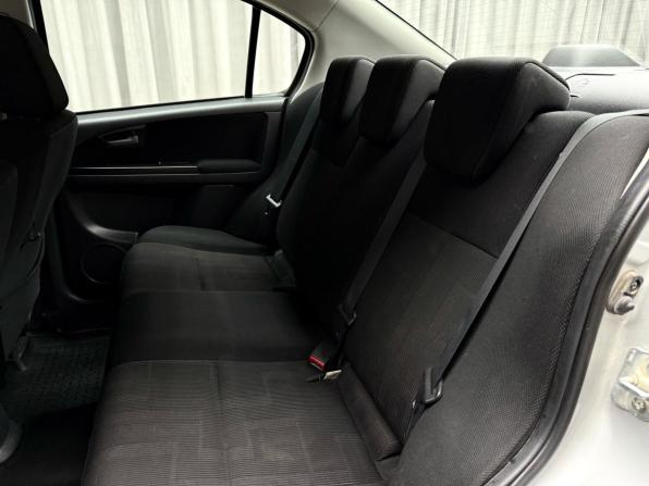 Suzuki SX4 I (Classic) Рестайлинг с пробегом 2010 года, цена 779 000 рублей, 167113 км, седан, Автокод Объявления