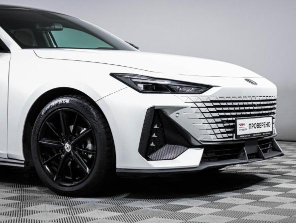 Changan UNI-V I с пробегом 2023 года, цена 2 250 000 рублей, 57856 км, лифтбек, Автокод Объявления