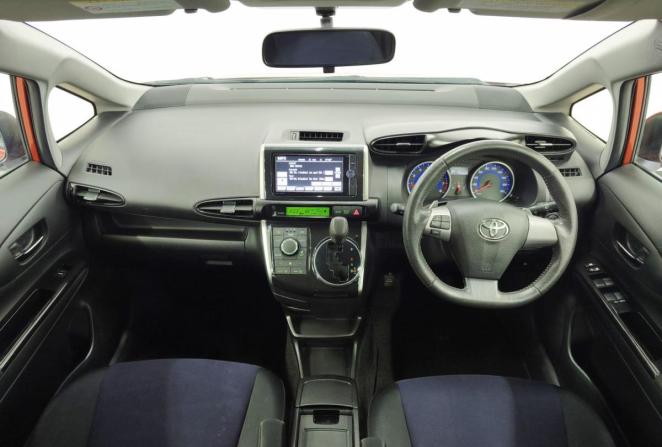 Toyota Wish II с пробегом 2012 года, цена 1 379 000 рублей, 154680 км, минивэн, Автокод Объявления