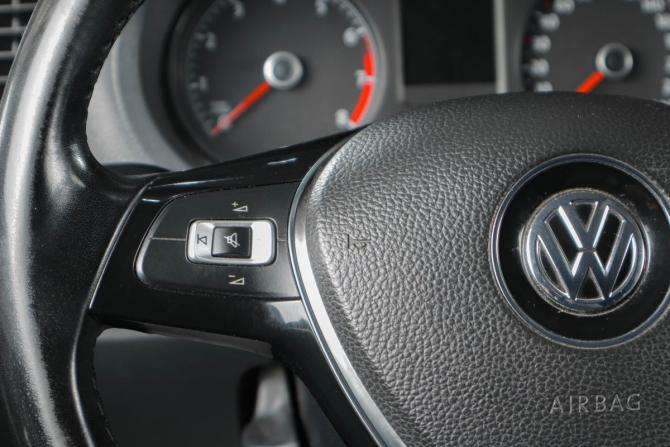 Volkswagen Polo V Рестайлинг с пробегом 2016 года, цена 1 229 000 рублей, 168200 км, седан, Автокод Объявления
