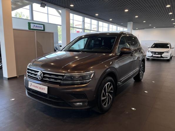 Volkswagen Tiguan II с пробегом 2018 года, цена 2 330 000 рублей, 151150 км, внедорожник, Автокод Объявления