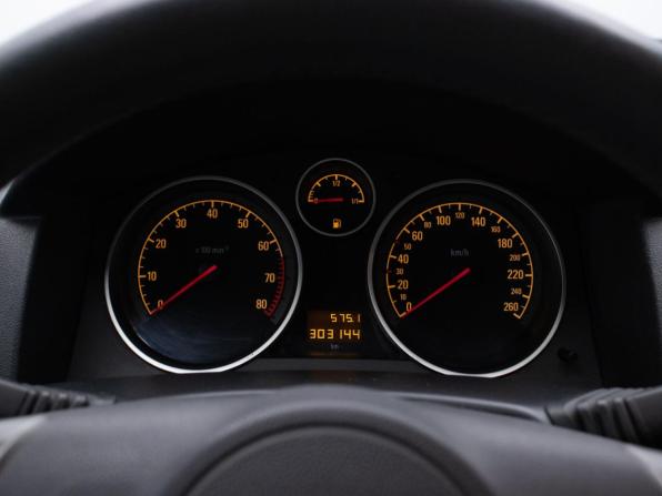 Opel Astra H с пробегом 2006 года, цена 345 000 рублей, 303142 км, хэтчбек, Автокод Объявления