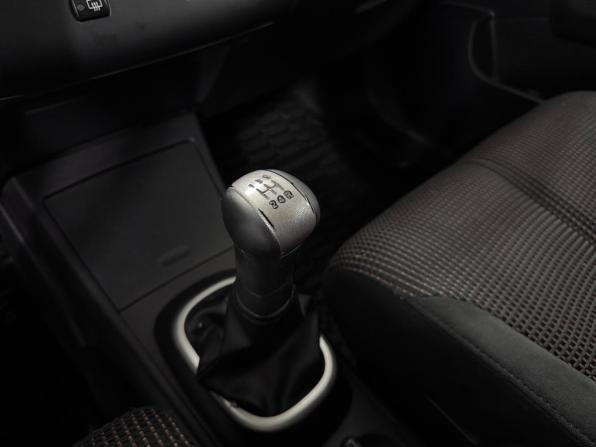 Nissan Tiida I Рестайлинг с пробегом 2013 года, цена 650 000 рублей, 206702 км, хэтчбек, Автокод Объявления