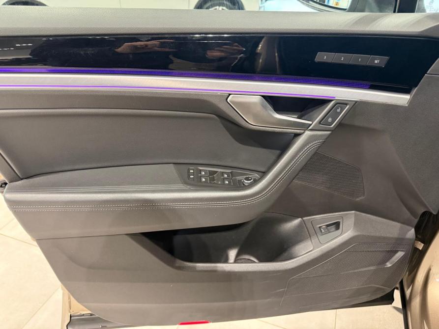 Volkswagen Touareg III Великий Новгород  - изображение 18
