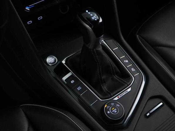 Volkswagen Tiguan II Рестайлинг с пробегом 2021 года, цена 3 899 046 рублей, 62314 км, внедорожник, Автокод Объявления