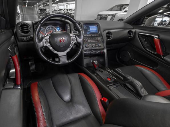 Nissan GT-R I Рестайлинг 1 с пробегом 2011 года, цена 7 150 000 рублей, 39100 км, купе, Автокод Объявления