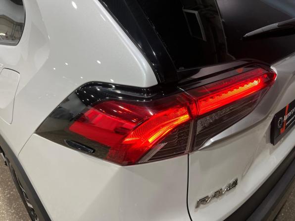 Toyota RAV4 V (XA50) с пробегом 2021 года, цена 3 449 000 рублей, 99857 км, внедорожник, Автокод Объявления