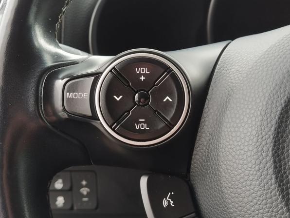 Kia Soul II Рестайлинг с пробегом 2018 года, цена 1 919 000 рублей, 64767 км, хэтчбек, Автокод Объявления
