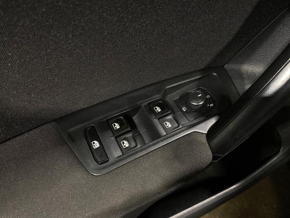 Volkswagen Tiguan II Рестайлинг с пробегом 2021 года, цена 2 579 000 рублей, 34590 км, внедорожник, Автокод Объявления