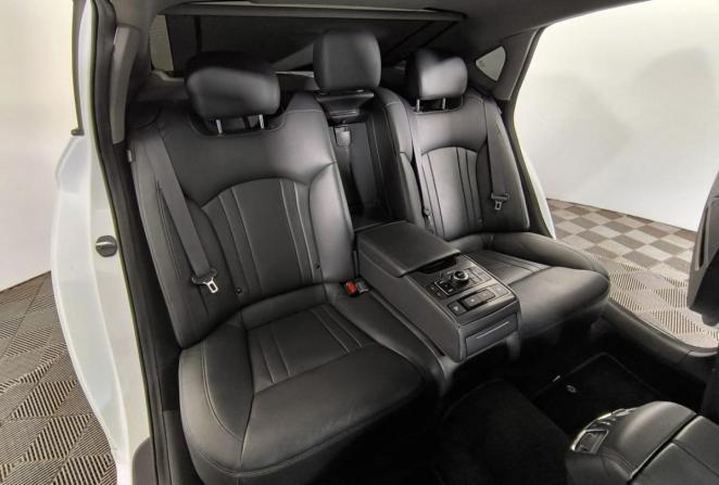 Hyundai Genesis II с пробегом 2014 года, цена 1 450 000 рублей, 155998 км, седан, Автокод Объявления