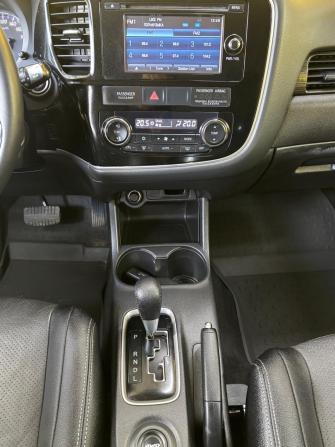 Mitsubishi Outlander III Рестайлинг 2 с пробегом 2015 года, цена 1 949 000 рублей, 115000 км, внедорожник, Автокод Объявления