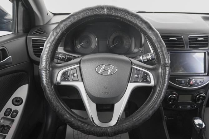 Hyundai Solaris I с пробегом 2012 года, цена 799 000 рублей, 207453 км, седан, Автокод Объявления