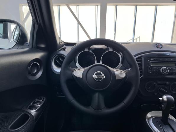 Nissan Juke I с пробегом 2014 года, цена 910 000 рублей, 211450 км, внедорожник, Автокод Объявления