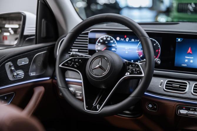 Новый Mercedes-Benz GLE II (V167) Рестайлинг 2025 года, цена 10 450 000 рублей, внедорожник, Автокод Объявления