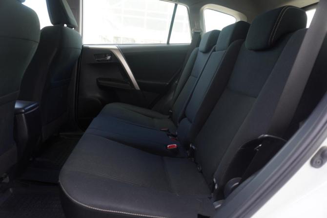 Toyota RAV4 IV (XA40) с пробегом 2013 года, цена 2 300 000 рублей, 25785 км, внедорожник, Автокод Объявления