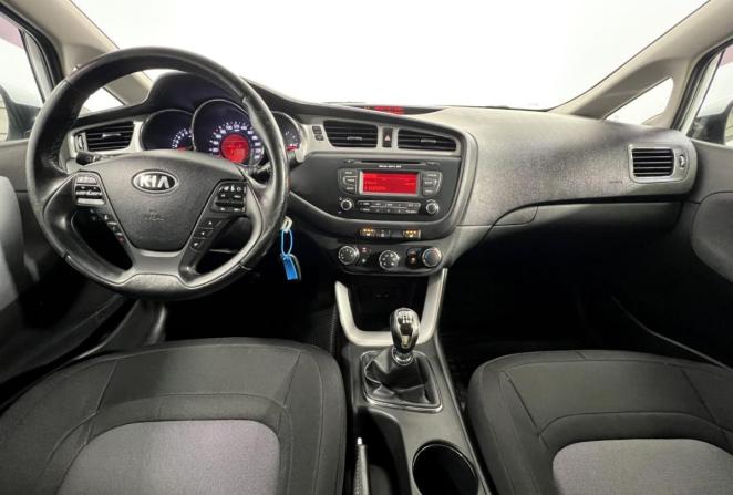 Kia Ceed II с пробегом 2014 года, цена 990 000 рублей, 205442 км, универсал, Автокод Объявления