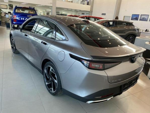 Changan Lamore с пробегом 2024 года, цена 2 019 000 рублей, 22066 км, седан, Автокод Объявления