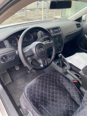 Volkswagen Jetta VI Рестайлинг с пробегом 2014 года, цена 1 070 000 рублей, 140515 км, седан, Автокод Объявления