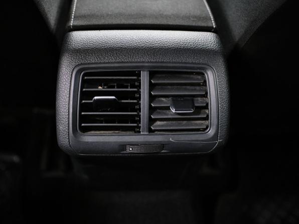 Volkswagen Golf VII с пробегом 2014 года, цена 963 000 рублей, 80211 км, хэтчбек, Автокод Объявления