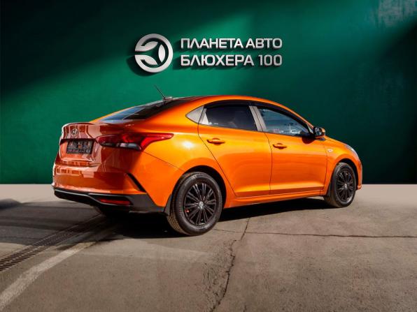 Hyundai Solaris II Рестайлинг с пробегом 2021 года, цена 1 380 000 рублей, 131213 км, седан, Автокод Объявления