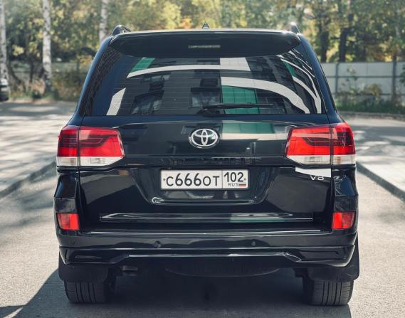 Toyota Land Cruiser 200 Series Рестайлинг 1 с пробегом 2014 года, цена 4 450 000 рублей, 190504 км, внедорожник, Автокод Объявления