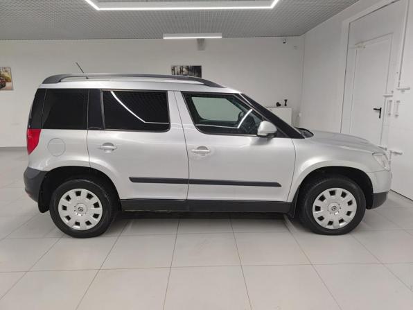 Skoda Yeti I с пробегом 2012 года, цена 696 000 рублей, 230226 км, внедорожник, Автокод Объявления