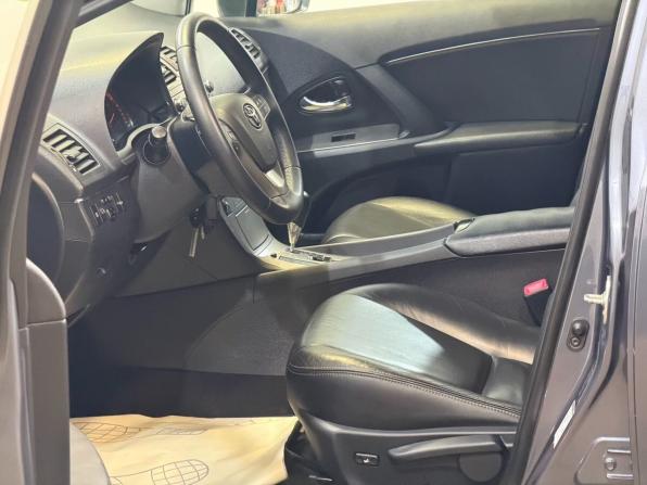 Toyota Avensis III Рестайлинг с пробегом 2011 года, цена 1 249 000 рублей, 157865 км, седан, Автокод Объявления