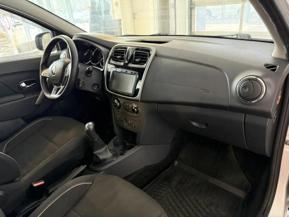 Renault Sandero II Рестайлинг с пробегом 2019 года, цена 929 000 рублей, 155911 км, хэтчбек, Автокод Объявления
