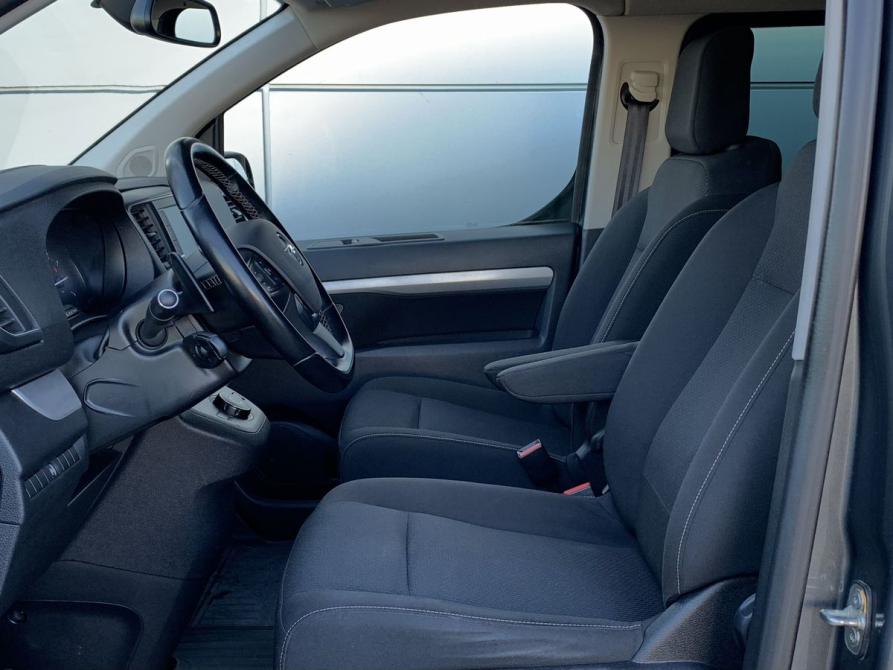 Opel Zafira Life I Москва  - изображение 17