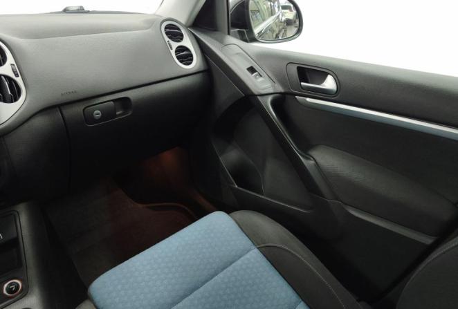 Volkswagen Tiguan I Рестайлинг с пробегом 2013 года, цена 1 370 000 рублей, 178043 км, внедорожник, Автокод Объявления