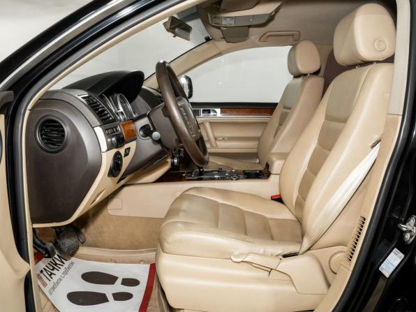 Volkswagen Touareg I Рестайлинг с пробегом 2008 года, цена 999 000 рублей, 239332 км, внедорожник, Автокод Объявления