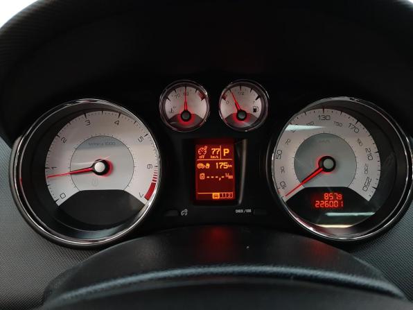 Peugeot 308 I Рестайлинг с пробегом 2013 года, цена 590 000 рублей, 226001 км, хэтчбек, Автокод Объявления