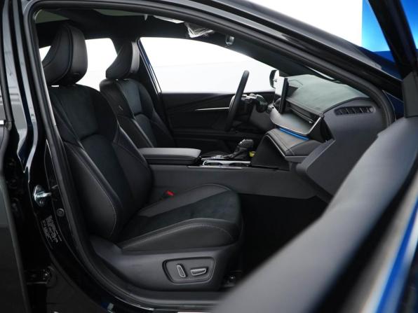 Toyota Camry IX (XV80) China Market с пробегом 2026 года, цена 4 290 888 рублей, 17 км, седан, Автокод Объявления