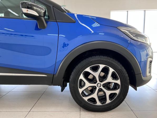 Renault Kaptur I Рестайлинг с пробегом 2021 года, цена 1 620 000 рублей, 84015 км, внедорожник, Автокод Объявления