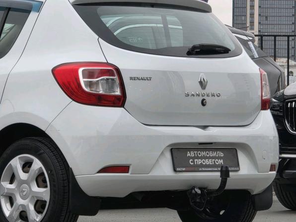 Renault Sandero II с пробегом 2017 года, цена 609 000 рублей, 157349 км, хэтчбек, Автокод Объявления