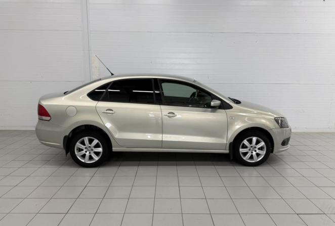 Volkswagen Polo V с пробегом 2011 года, цена 660 000 рублей, 289163 км, седан, Автокод Объявления