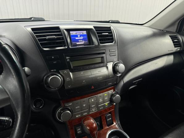 Toyota Highlander II (XU40) Рестайлинг с пробегом 2010 года, цена 1 747 000 рублей, 322241 км, внедорожник, Автокод Объявления