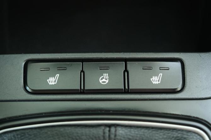 Kia Rio IV с пробегом 2019 года, цена 999 000 рублей, 230000 км, хэтчбек, Автокод Объявления