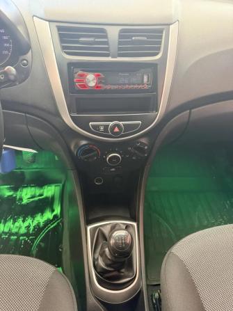 Hyundai Solaris I с пробегом 2013 года, цена 730 000 рублей, 130710 км, седан, Автокод Объявления