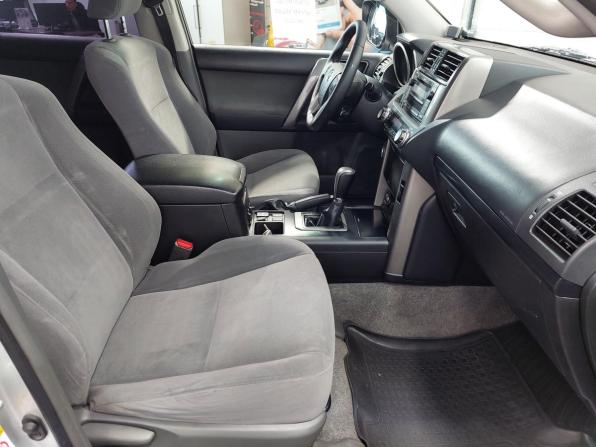Toyota Land Cruiser Prado 150 Series с пробегом 2012 года, цена 2 750 000 рублей, 275000 км, внедорожник, Автокод Объявления