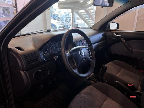 Skoda Octavia I (A4) Рестайлинг с пробегом 2006 года, цена 334 000 рублей, 257366 км, лифтбек, Автокод Объявления