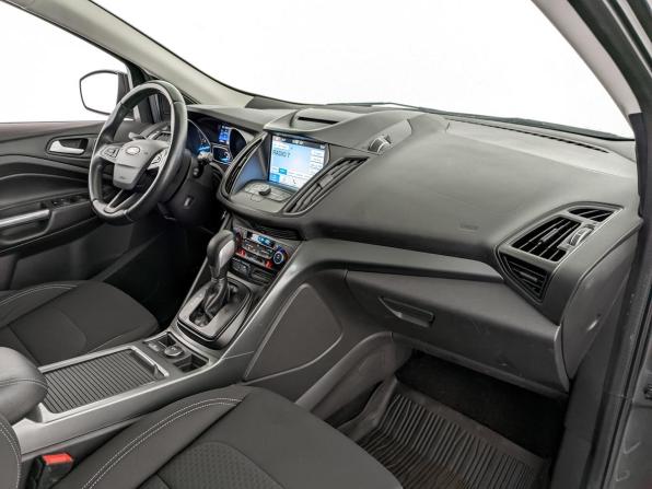 Ford Kuga II Рестайлинг с пробегом 2018 года, цена 1 670 000 рублей, 113971 км, внедорожник, Автокод Объявления