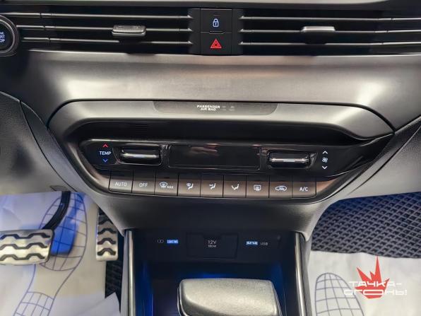Hyundai Bayon I с пробегом 2022 года, цена 1 908 000 рублей, 42000 км, внедорожник, Автокод Объявления