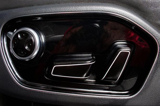 Audi A8 III (D4) Рестайлинг с пробегом 2015 года, цена 2 629 000 рублей, 277000 км, седан, Автокод Объявления